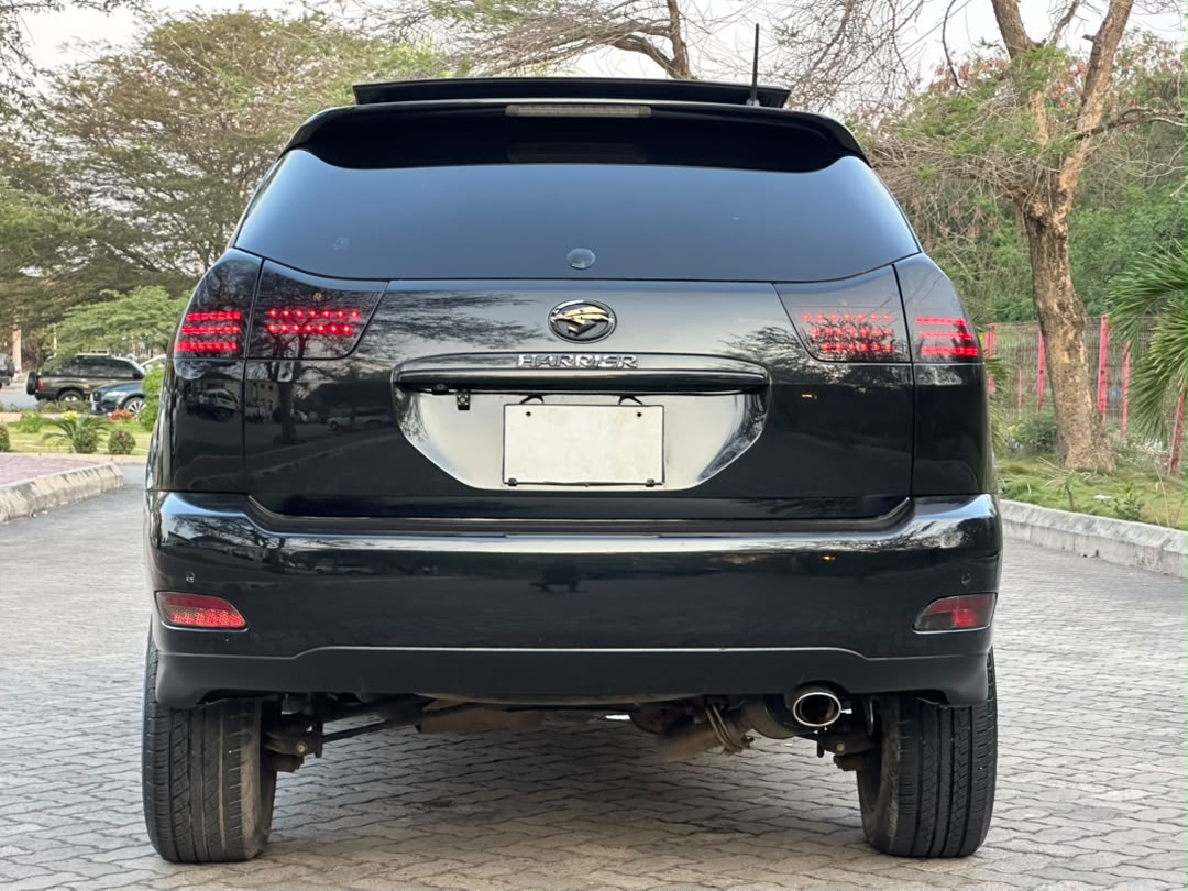 Toyota Harrier 240G thumbnail 8